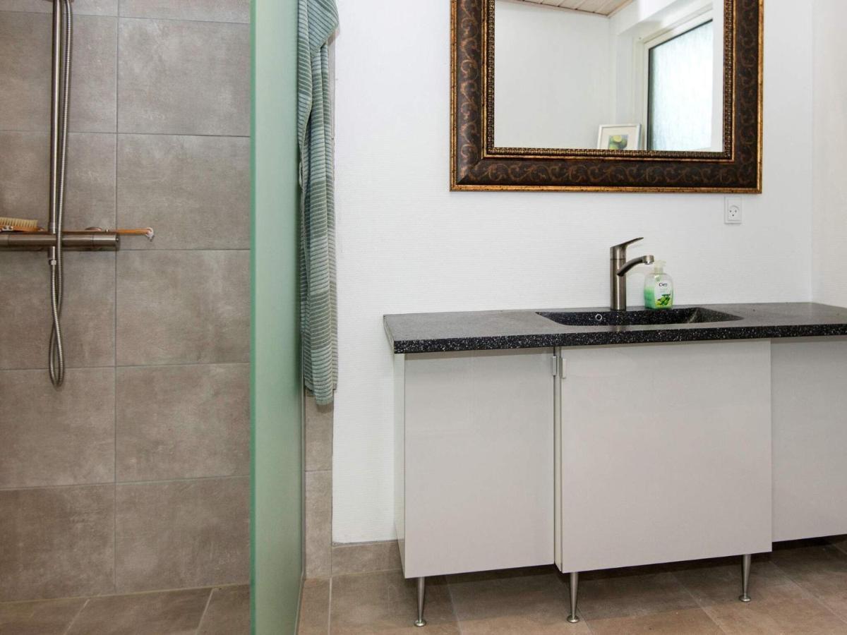 5 Star Holiday Home In Knebel Kamer foto